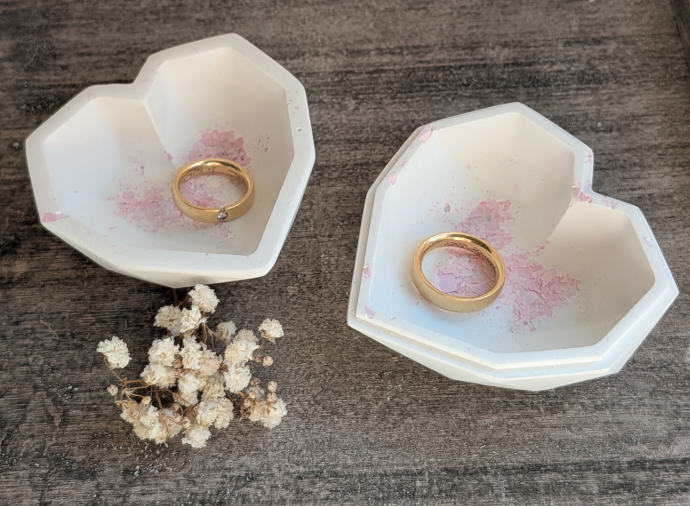 DIY-WORKSHOP mit Gips für Erwachsene DIY-WORKSHOP mit Gips für Erwachsene